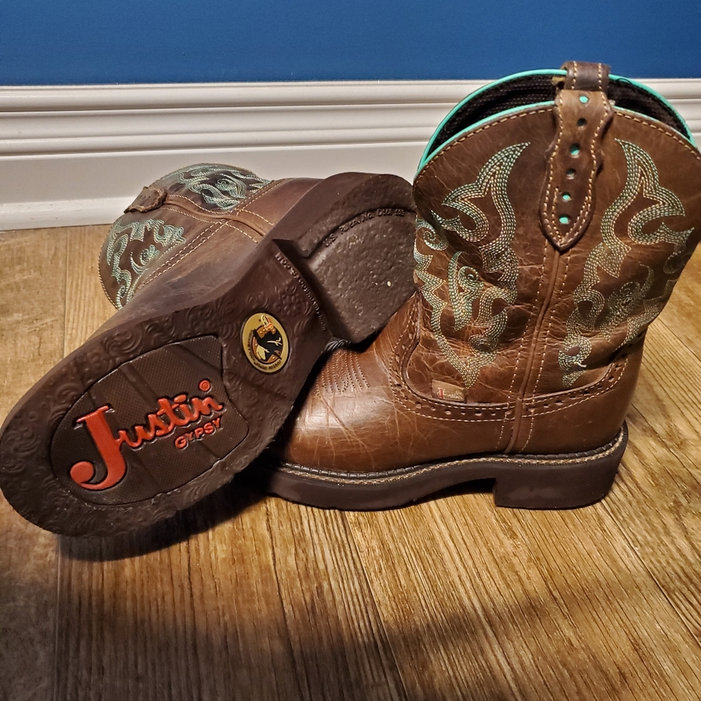 Justin cowboy boots